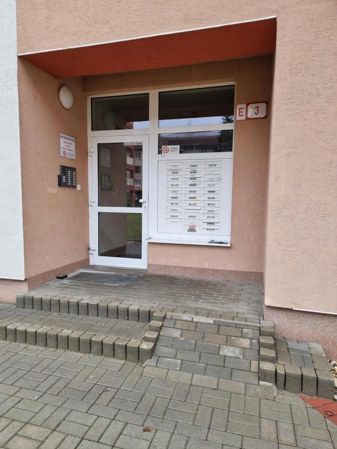 באנסקה ביסטריצה Apartment Banska - City Centre & Private Parking מראה חיצוני תמונה
