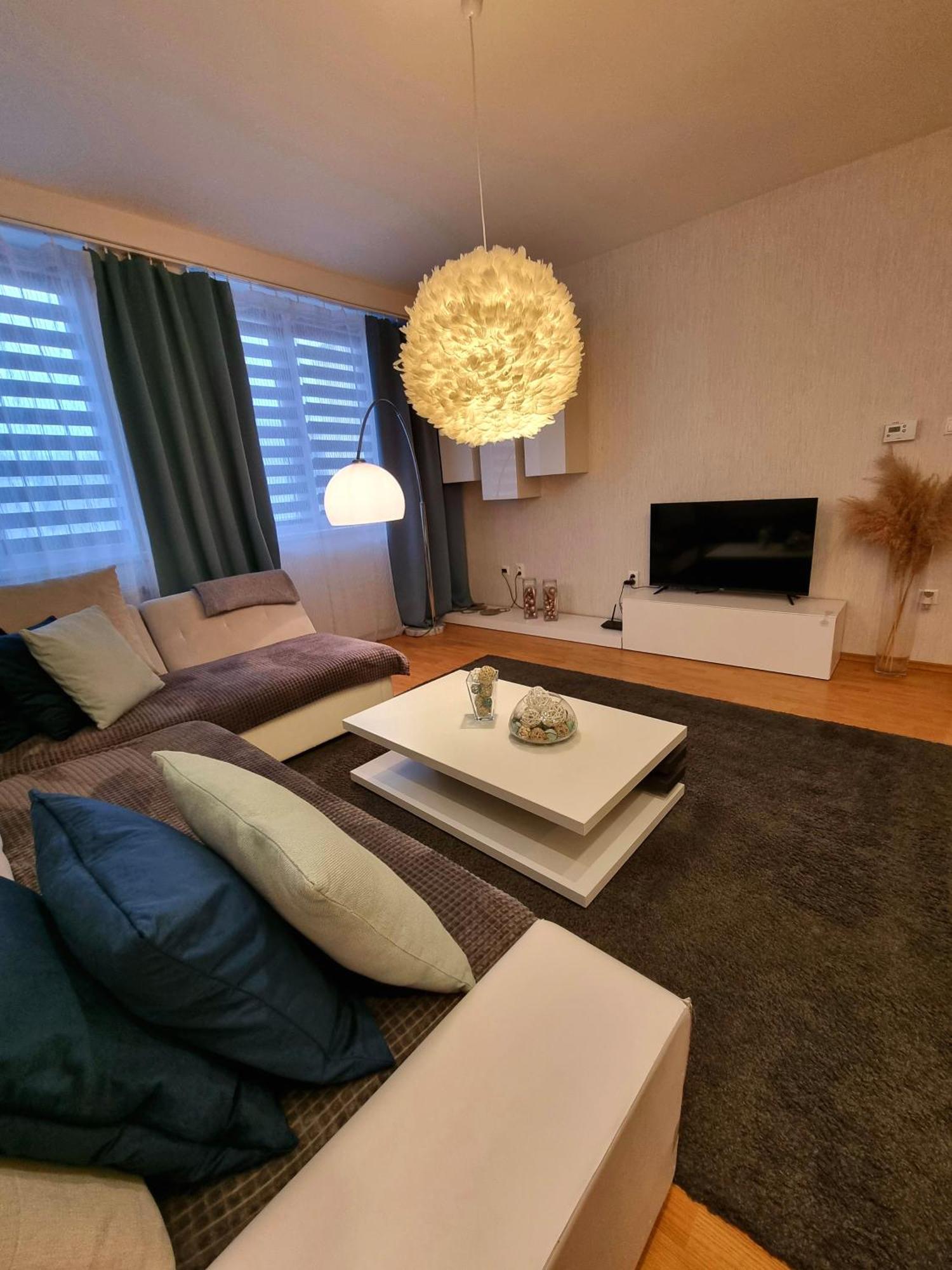 באנסקה ביסטריצה Apartment Banska - City Centre & Private Parking מראה חיצוני תמונה